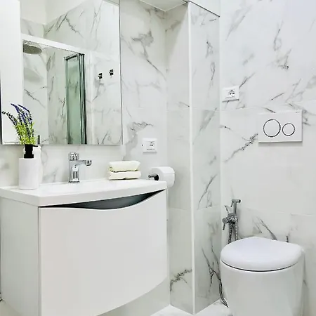 Corso Venezia Apartment *