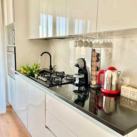 Corso Venezia Apartment *